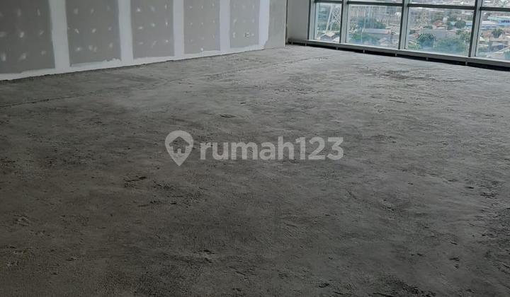 Sell at a Big Loss: Office Space at Ciputra International Sell at a Big Loss: Office Space at Ciputra International