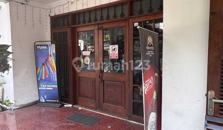 Rumah Untuk Tempat Usaha Belakang Universitas Esa Unggul di Kebon Jeruk