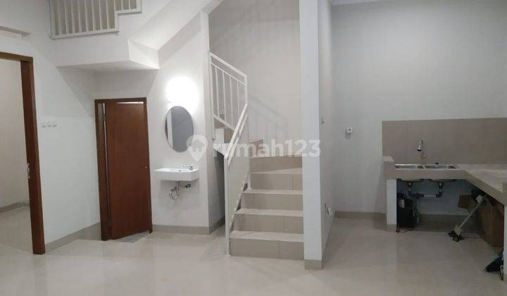Rumah baru minimalis konsep resort bali di pondok kelapa jakarta
