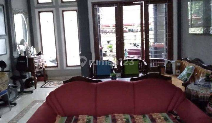 Rumah mewah dalam komplek one gate sistem di duren sawit jakarta 2