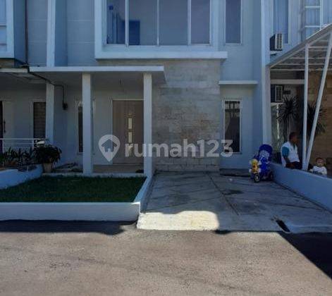 Rumah cantik dalam cluster dekat ke Toll krukut - toll Desari 1