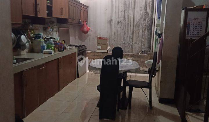 Rumah Bagus Dijual Cepat Harga Murah Siap Huni di Legenda Wisata  2