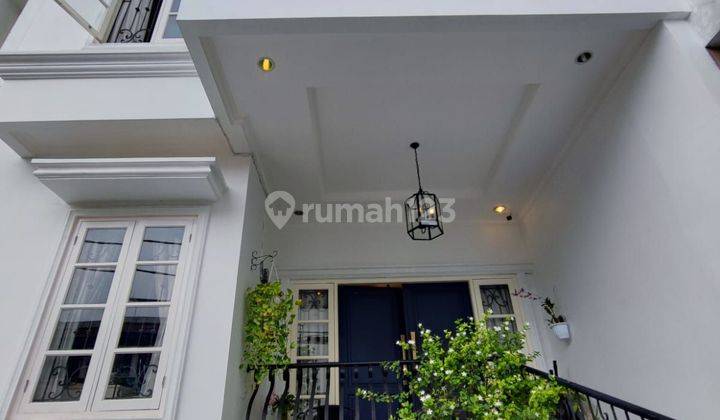 Di jual rumah cantik dan siap huni di jakarta selatan 1