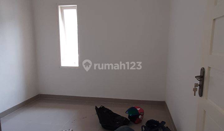 Rumah Samping Kampus UNM Pettarani Kota Makassar type 3 kmr 8