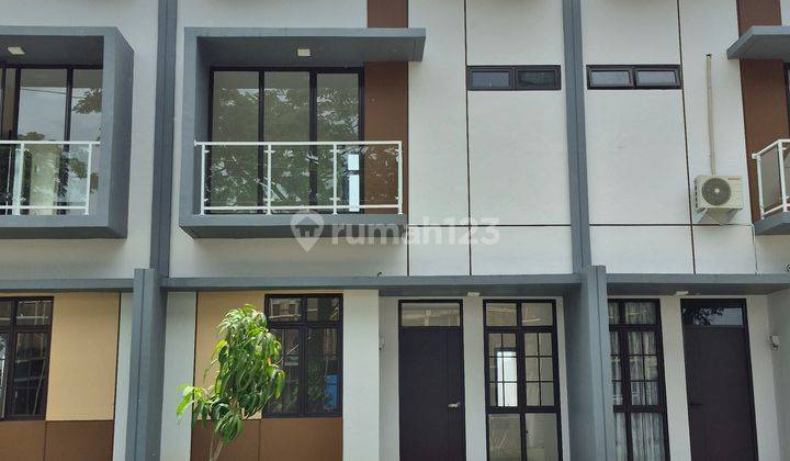 Rumah 2 Lantai royal SentraLand BTP type boulevar makassar 1