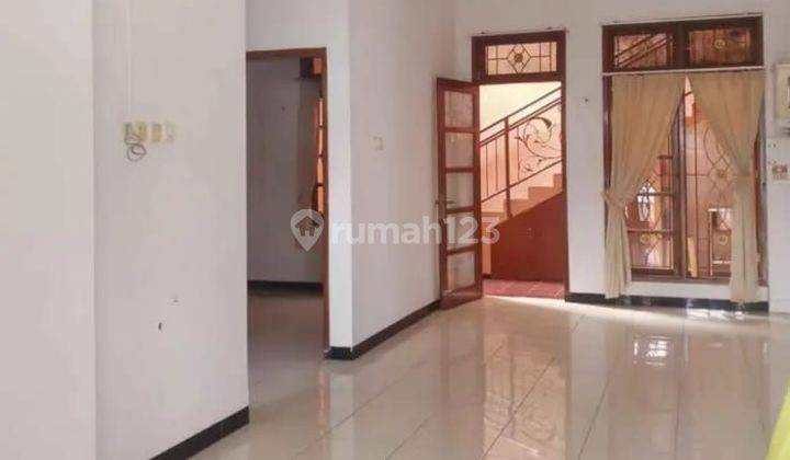 Disewakan Rumah 2lt Di Perumahan Banyumanik 5kt 55jt/Th Nego 2