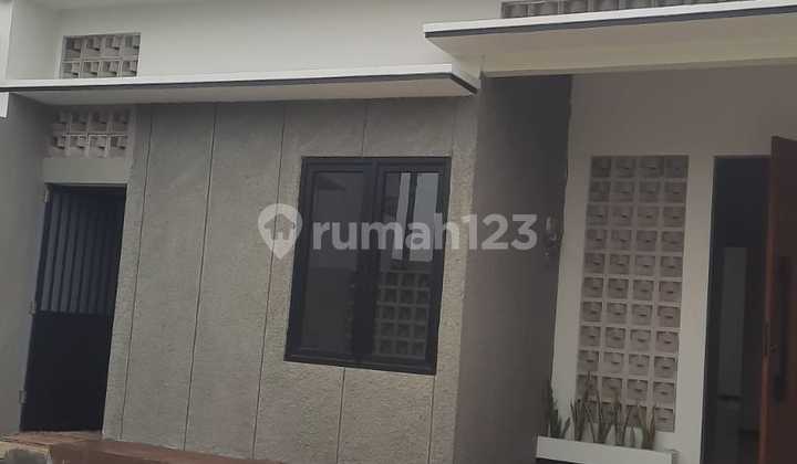 Rumah Mewah Bangunan Baru Dekat Pintu Tol Manyaran  1