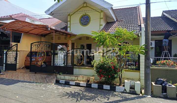 Rumah Dua Lantai di Karangrejo Banyumanik 1