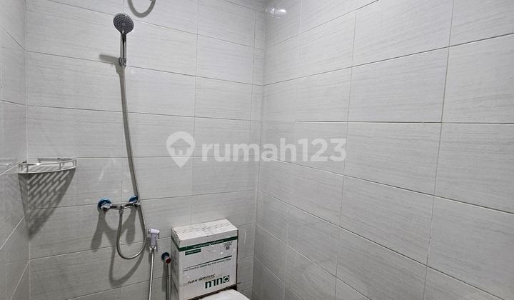 For Sale: Fully Occupied Rooming House on Supriyadi Kalicari, 16 Bedrooms, Rate 1.5 Million/month.