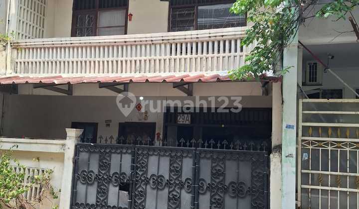 Rumah Lama di Tanjung Duren