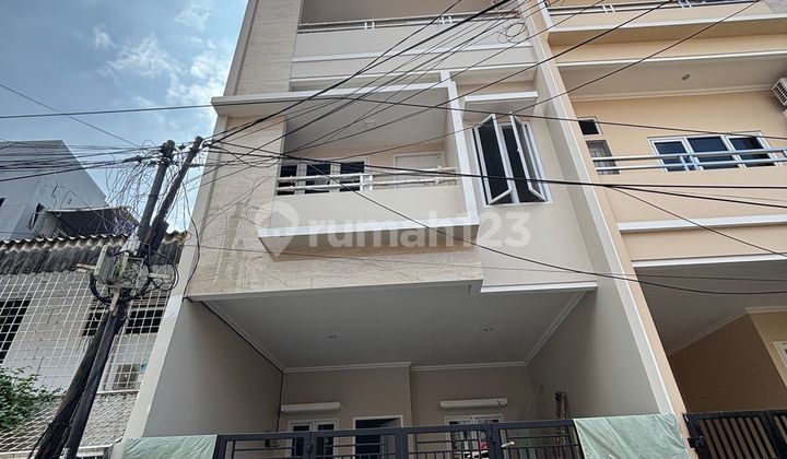 Rumah BAru dan Bagus di Tanjung Duren