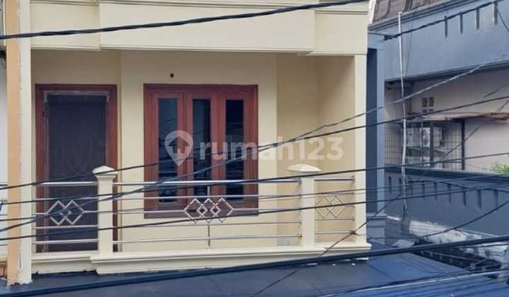 Rumah Bagus 3 lt di Tanjung Duren