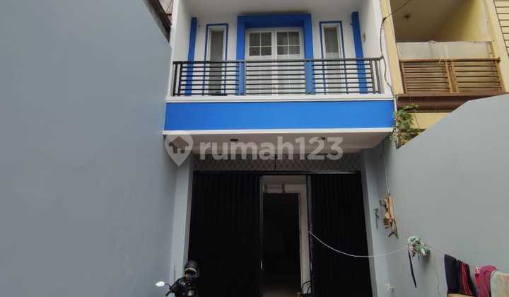 Ruko Lokasi Strategis di Kebon Jeruk Raya