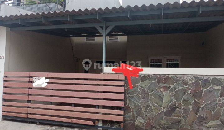 Rumah Rapih Nego Sampai Deal di Taman Ratu 1