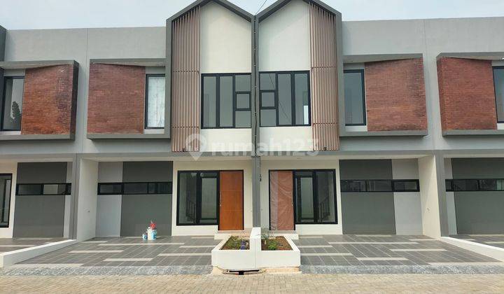 Rumah 2 Lantai Lokasi Strategis Dekat Kawasan BSD  1