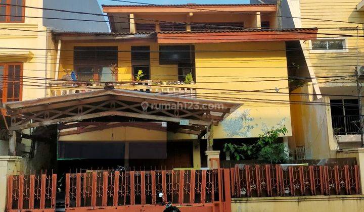 Paling murah Rumah di Jln Pejompongan dalam lokasi perkantoran 1