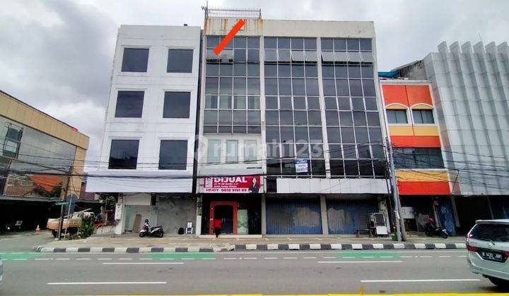 Ruko 4 lantai pinggir jalan raya siap pakai 1