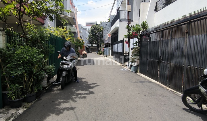Rumah Tanah Sereal Tambora Lingkungan Tenang  2