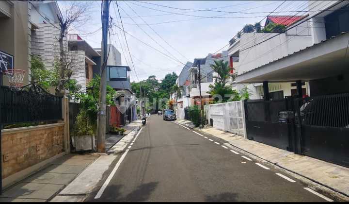 Rumah Brand New 3 Lantai Area Pondok Indah Plus Swimming Pool 2