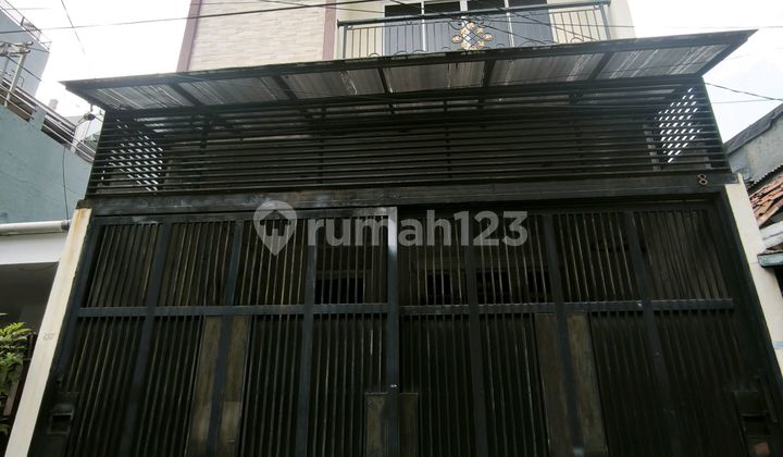 Rumah 3,5 Lantai Tanah Sereal Siap Huni Lokasi Bagus
