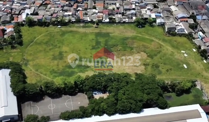 Commercial Plot of 3.9 Hectares Ready for Construction