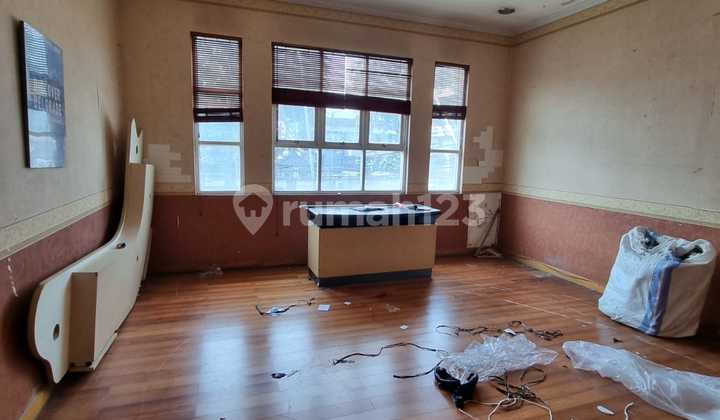 4-Storey Shop House on Warung Buncit Main Road, Most Affordable Strategic Location 2