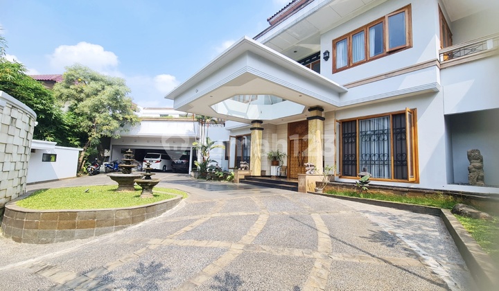 Rumah Besar Rapi Terawat Luas 3100m Intercon Kebon Jeruk 2