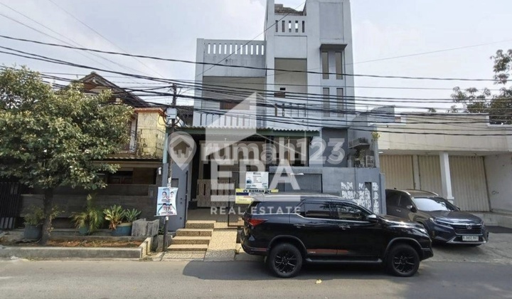 Rumah 2 Lantai Bagus Termurah Komplek Japos Ciledug