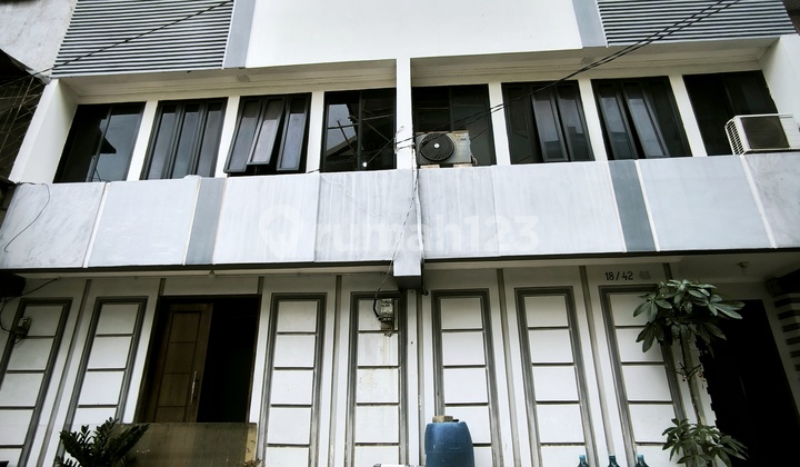 Rumah Gedong Panjang Komplek Arabika Rapi Dan Murah