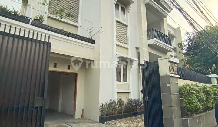 Rumah Besar Siap Huni Deket Binus Anggrek Kemanggisan 2