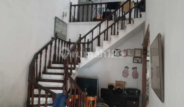 Dijual Cepat Rumah 2,5 Lantai Siap Huni Bebas Banjir