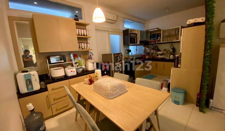 Rumah 2,5 Lantai Dipuri Botanical Residence, Jakarta Barat