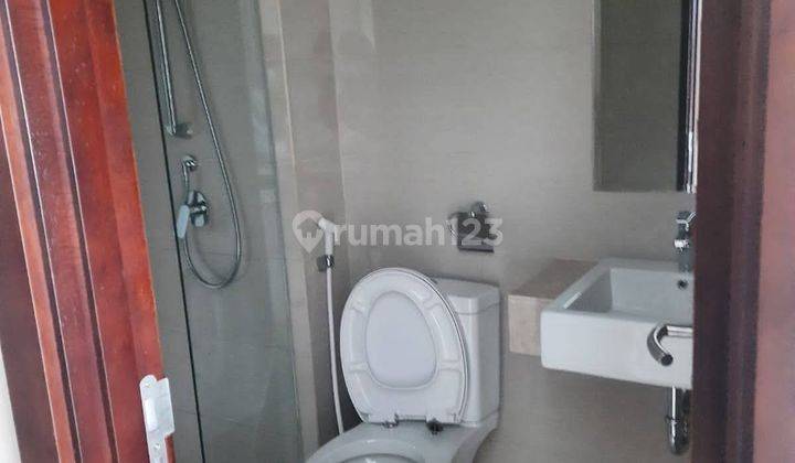 Disewakan Apartemen Studio Full Furnished di Green Sedayu 5