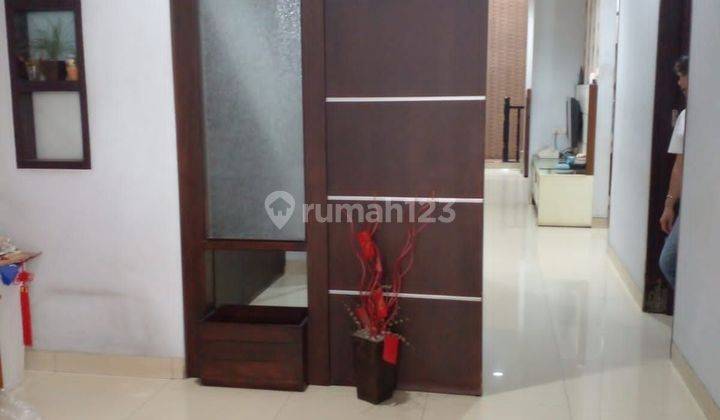 Dijual rumah bagus 2lantai ditaman surya 2