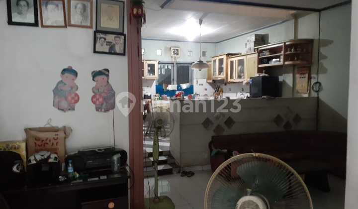 For Sale Quick 2.5 Story House Ready to Occupy Flood-Free 2