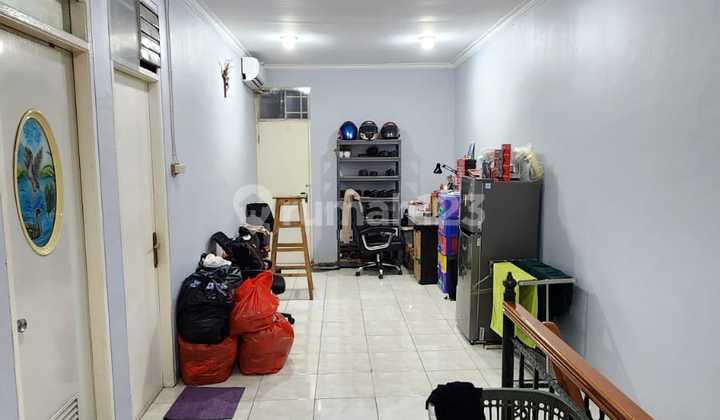 Dijual Cepat Rumah 2 Lantai Ditaman Palem Lestari 2