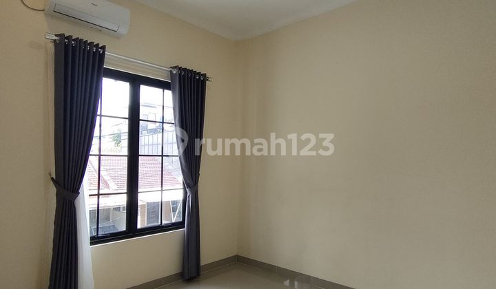 For sale house in Sentul City, good house ready to occupy. 2