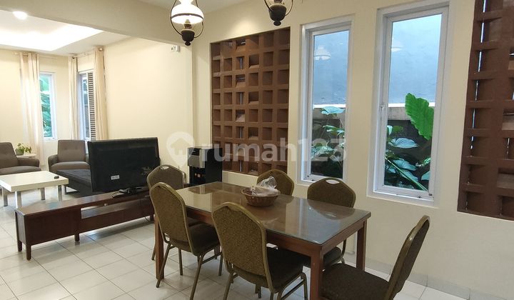 For rent, monthly house in Sentul City, fully furnished. 1