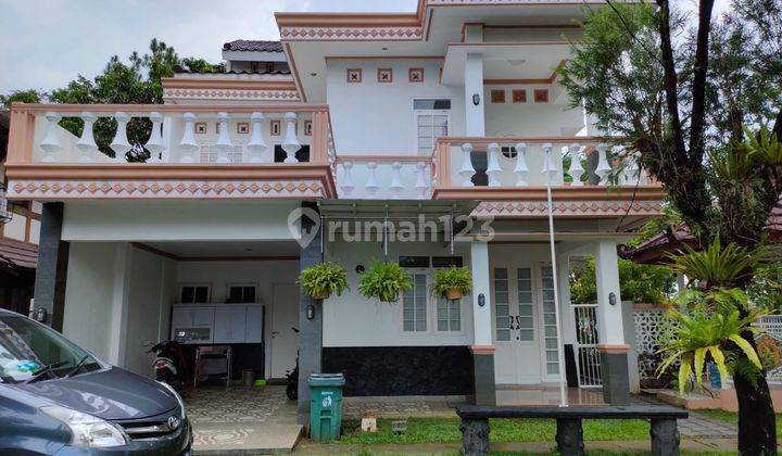 Disewakan villa harian di sentul city dengan view gunung 2