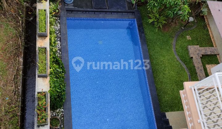 Daily villa for rent in Sentul City with mountain view. 1