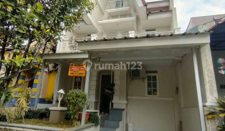 Dikontrakan rumah 2 lantai di sentul city 1