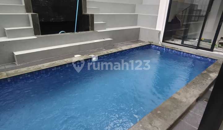 DIJUAL RUMAH 2 LANTAI MEWAH KOLAM RENANG HARGA NEGO SENTUL CITY DIJUAL RUMAH 2 LANTAI MEWAH KOLAM RENANG HARGA NEGO SENTUL CITY