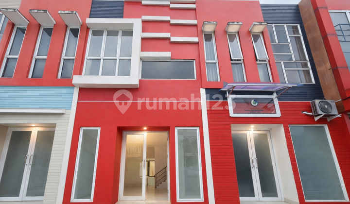 For Rent Strategic Shop House in Sentul City Lowest Price
