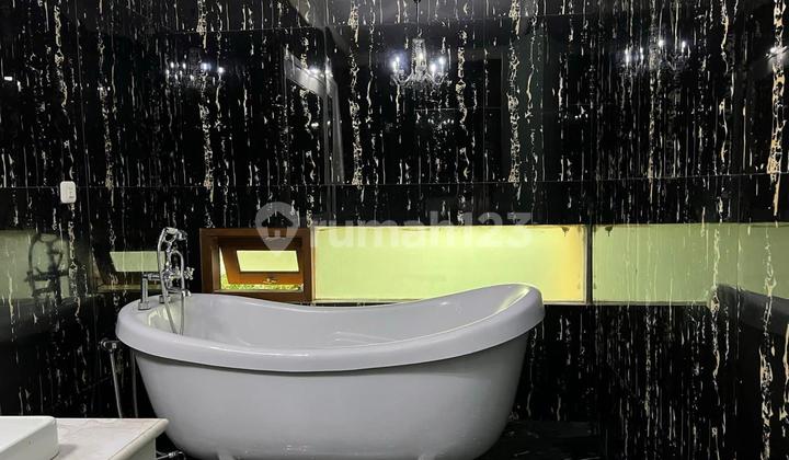 DIKONTRAKAN TAHUNAN RUMAH 2LANTAI PREMIUM FURNIS NEGO SENTUL CITY 2