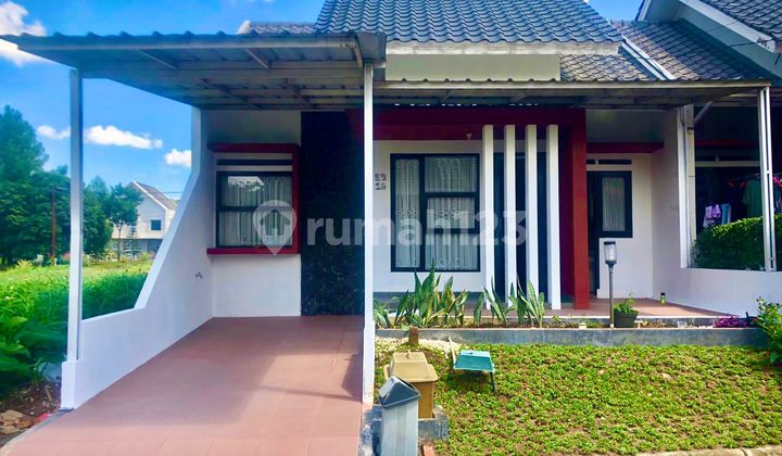 DIJUAL RUMAH MEWAH SEMIFURNISH MURAH NEGO SIRKUIT SENTUL CITY 