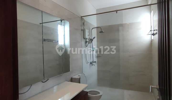 Dikontrakan Rumah di Sentul City dengan View Gunung 2