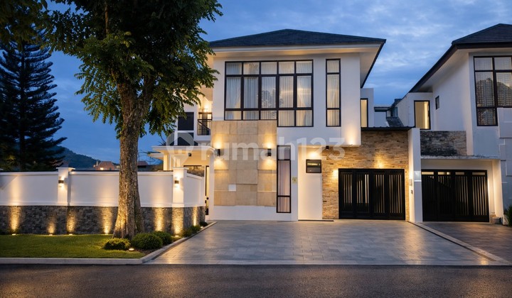 Dijual Rumah Exclusive Furnis Kolam Renang Harga Nego Sentul City