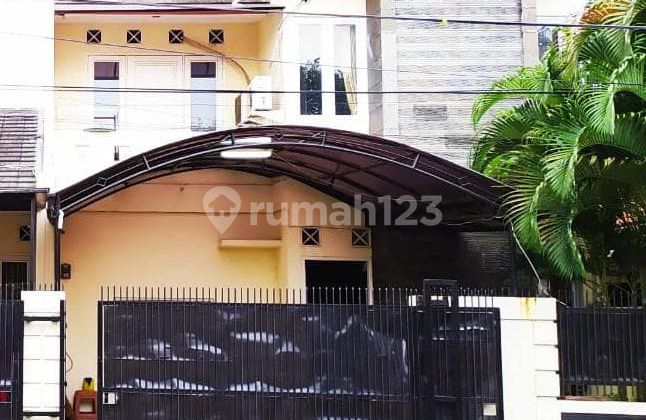 Rumah 2 Lantai Nempel Perumahan Villa Cinere Mas