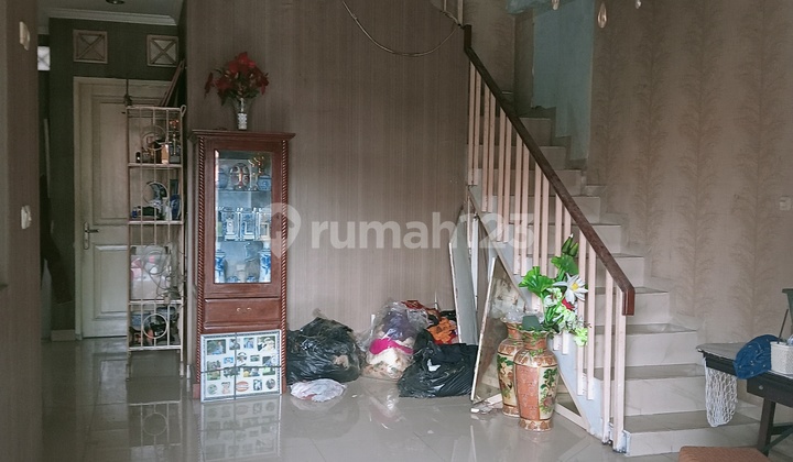 2-Story House Adjacent to Villa Cinere Mas Housing Complex 2