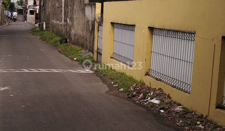 Rumah Pinggir Jalan Raya Tanah Baru Depok Luas 400m2 2